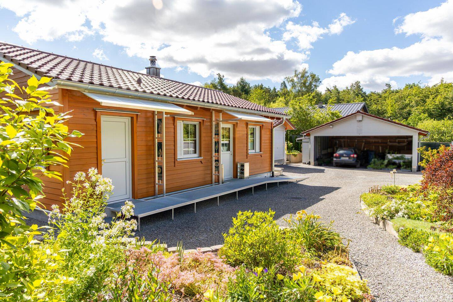 Idylle Pur – Neuwertiges Wochenendhaus mit einzigartigem Garten, 97711 Maßbach