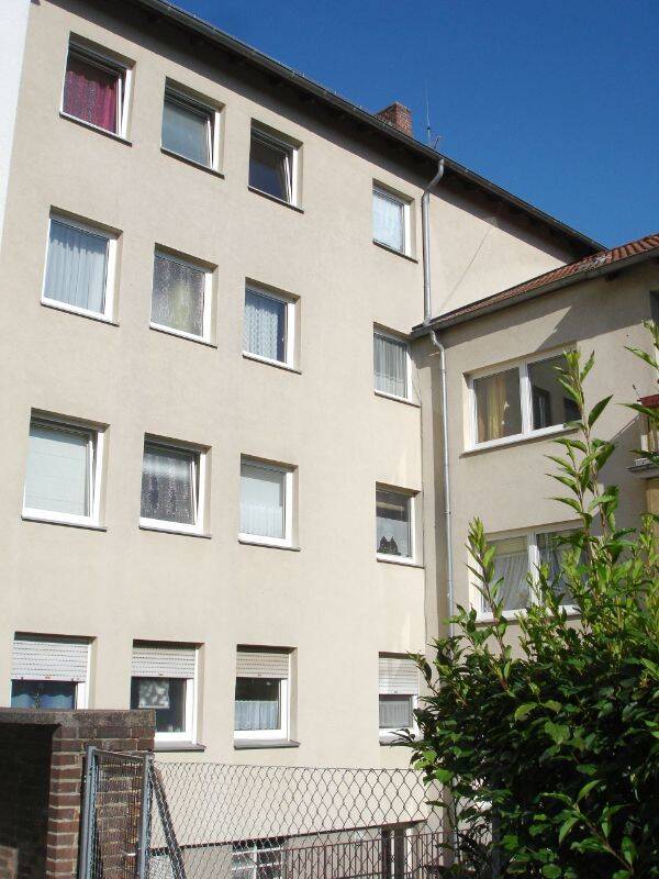 Wunderschön Wohnen in Wehlheiden! Gut geschnittene 3-Zimmer-Wohnung mit Balkon und neuem Bad, 34121 Kassel (Mitte Süd Wehlheiden)
