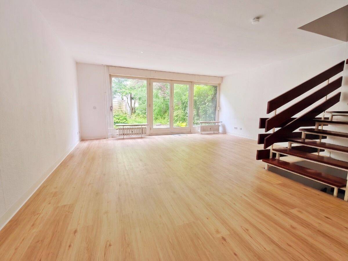 Platzwunder im Grünen: Charmantes Reiheneckhaus (5 Zi.) mit sonnigem Garten & idealem Grundriss, 12207 Berlin (Steglitz-Zehlendorf Lichterfelde)