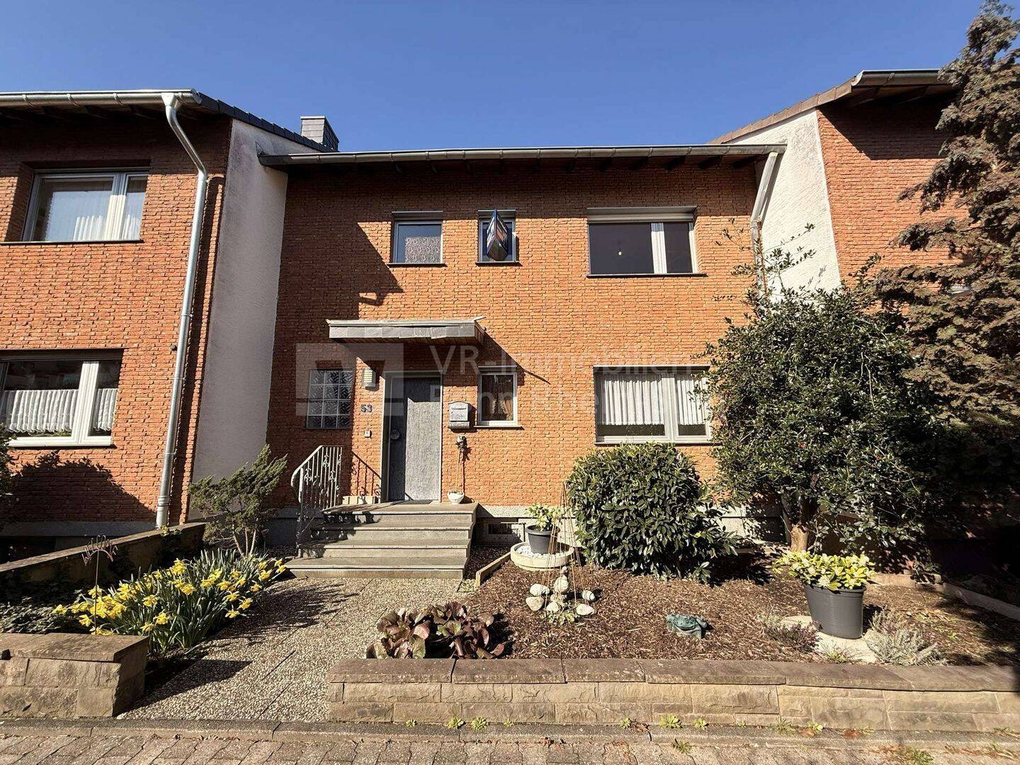 Familientraum mit Charme und Potenzial, in Niederkassel Lülsdorf, 53859 Niederkassel