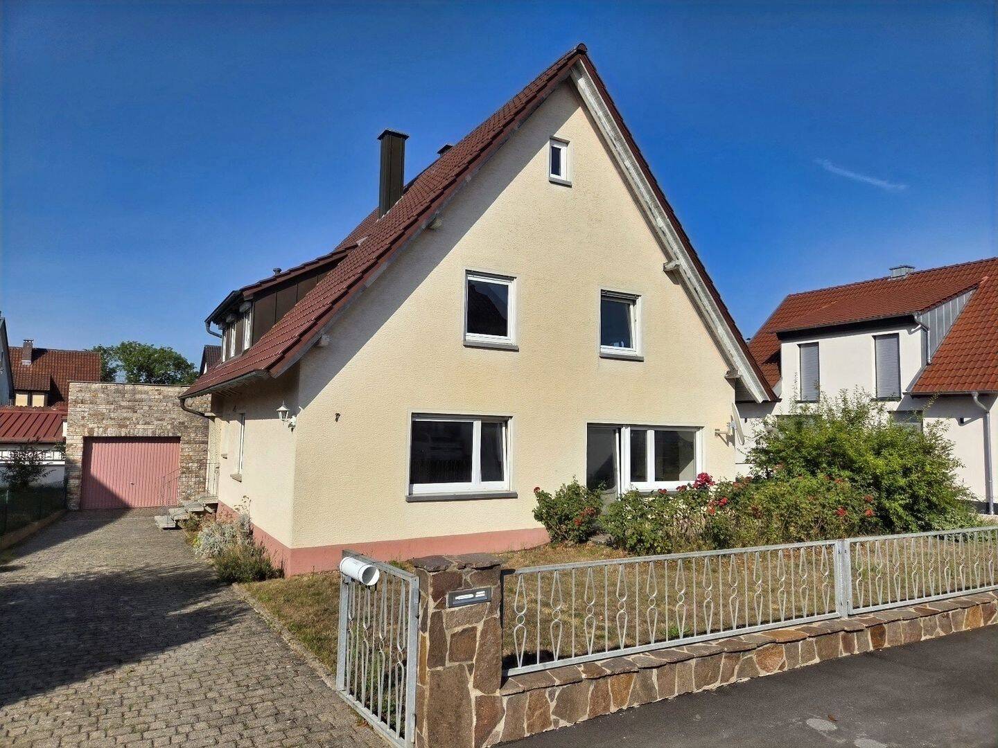 Einfamilienhaus in ruhiger und angenehmer Siedlungslage von Wonfurt, 97539 Wonfurt