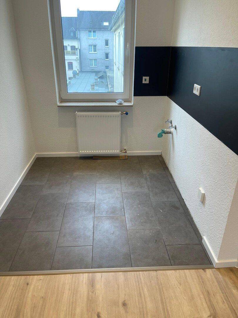 Kernsanierte 2 Zimmer Wohnung in zentraler Lage, 47799 Krefeld (Bockum Cracau Stadtmitte)