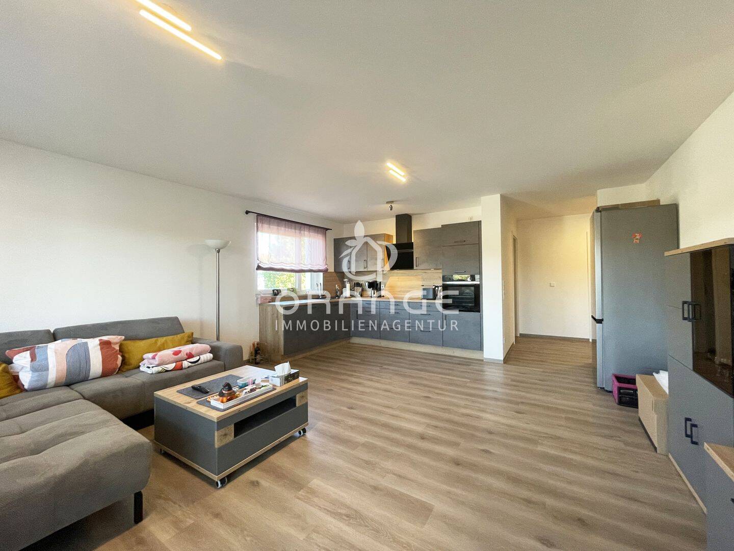 ***Wie neu – 3 Zimmer Topwohnung im Herzen von Berching***, 92334 Berching