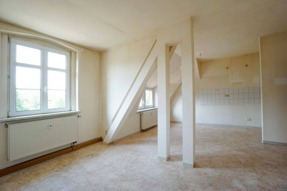 Gemütliche Dachgeschosswohnung – 2-Raum, befristet auf ca. 1 Jahr, 8529 Plauen