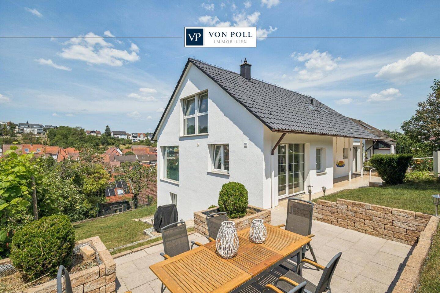 Familienidylle mit Ausblick – Modernisiertes Einfamilienhaus mit Einliegerwohnung in Weissach, 71287 Weissach