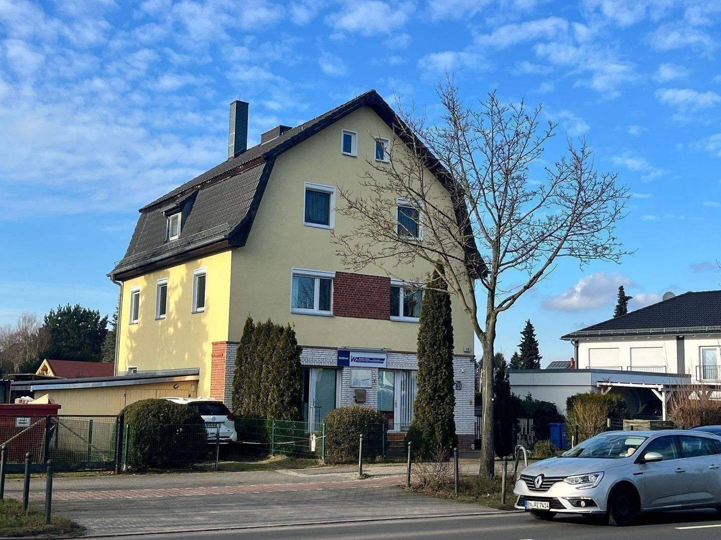 Wohn- und Geschäftshaus mit zusätzlichem EFH-Baugrundstück zu verkaufen ?? 0172 326 11 93, 12526 Berlin (Treptow-Köpenick Bohnsdorf Kleingartenanlage Grünbergallee)