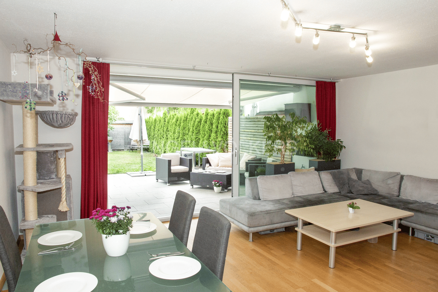 Keine Sanierungskosten, volles Wohnglück: topmodernes Zuhause in Kaufbeuren-Hirschzell, 87600 Kaufbeuren