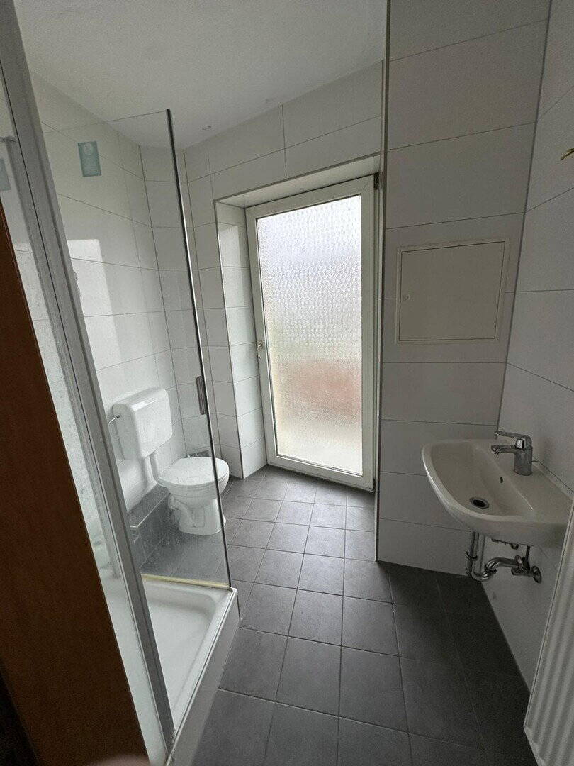 Charmante 2-Zimmer-Wohnung mit Balkon & Tageslichtbad in zentraler Lage von Bad Kreuznach, 55545 Bad Kreuznach