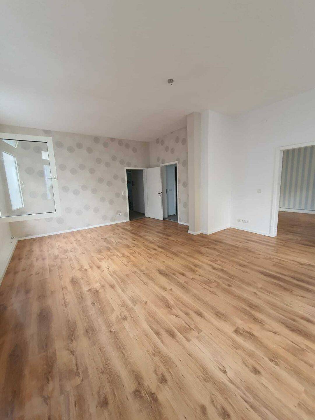 2-Zimmer-Wohnung in Denkmalhaus von 1895 in Wuppertal-Oberbarmen, 42277 Wuppertal (Barmen)