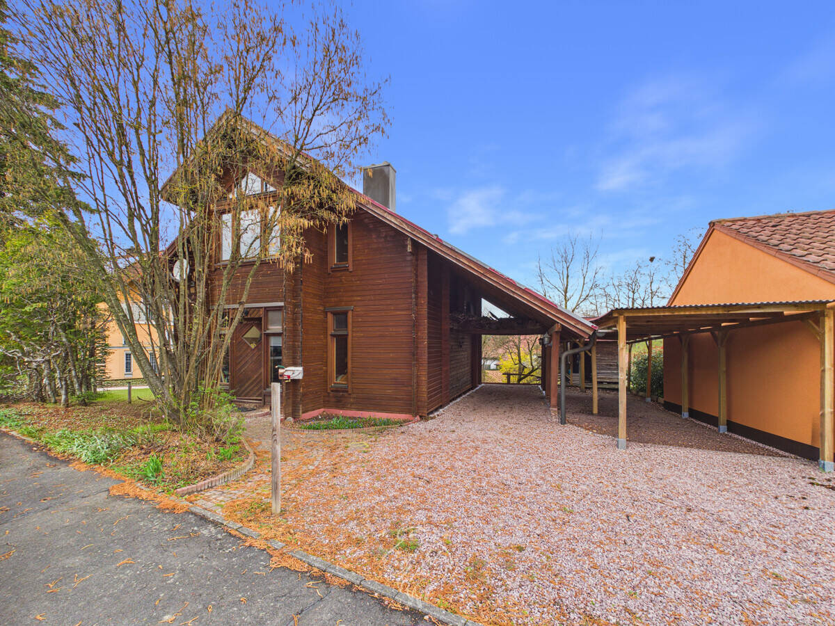 Charmantes Einfamilienhaus in Holzbauweise mit Garten und Platz für die ganze Familie, 97342 Seinsheim