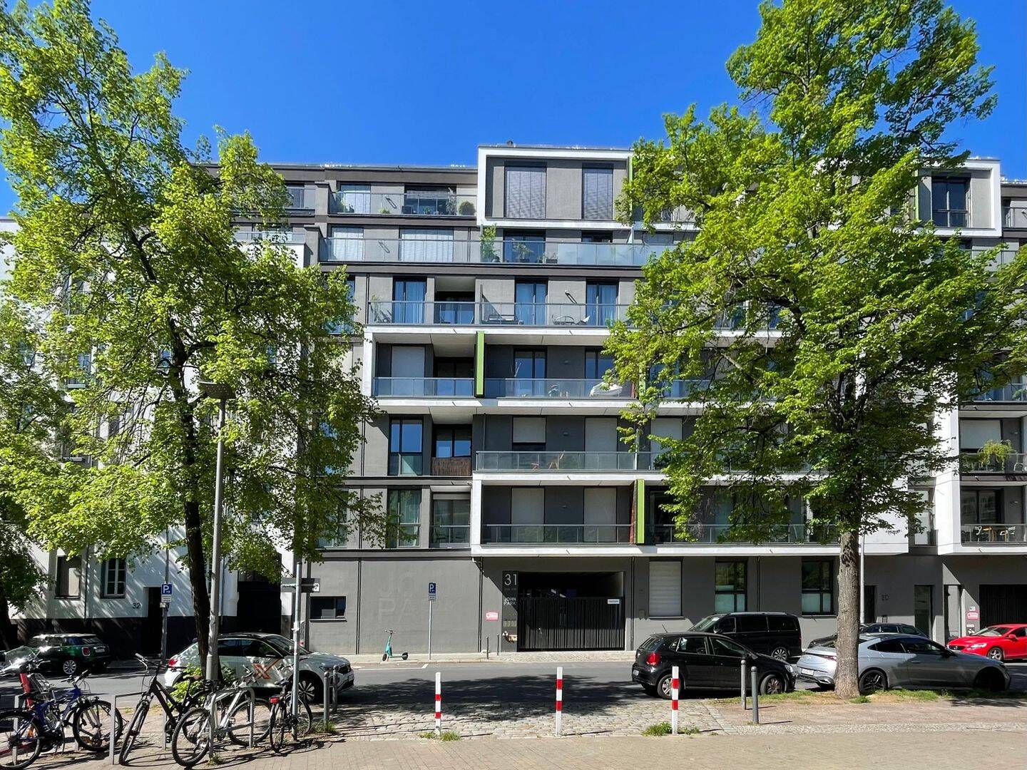 Exklusive 2-Zimmer-Whg. mit EBK, Parkett, Balkon & Tiefgarage im „John Park“….. MITTEN IN MITTE, 10115 Berlin (Mitte Wedding)