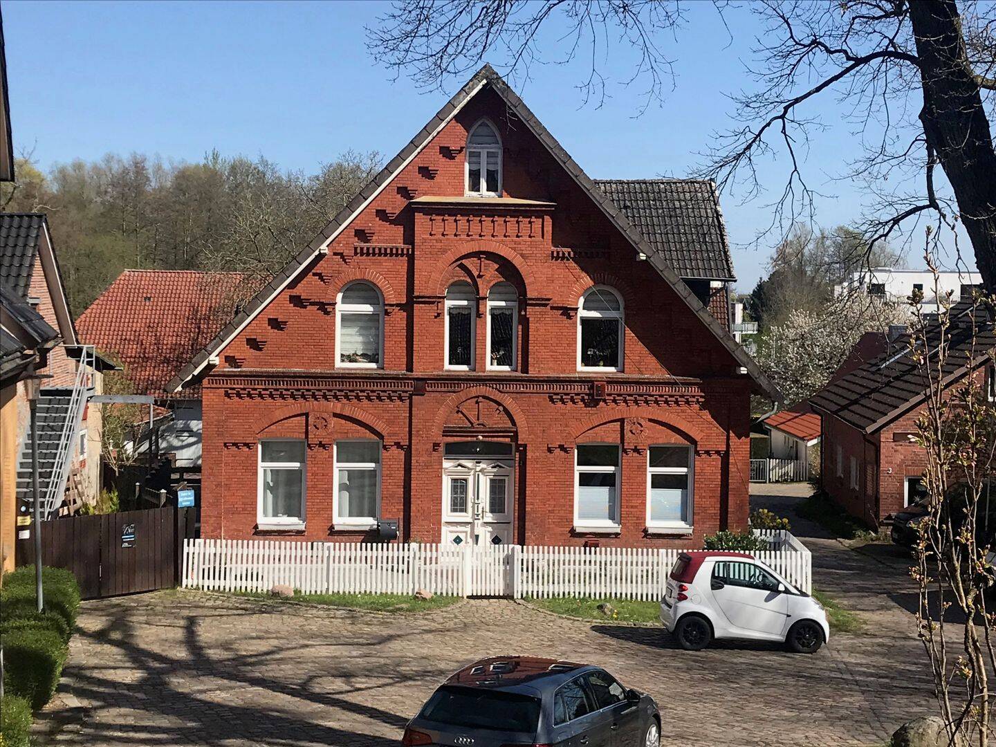Exklusiv sanierte 4-Zimmer-Wohnung + Dachgeschoss, 21614 Buxtehude