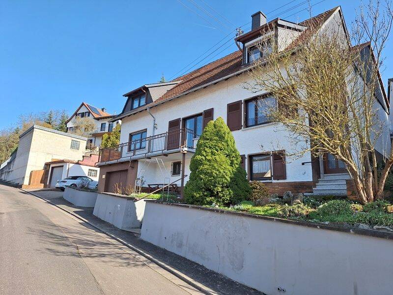 Ein/Zweifamilienhaus mit großem Grundstück bietet tolle Gestaltungsmöglichkeiten, 55569 Monzingen
