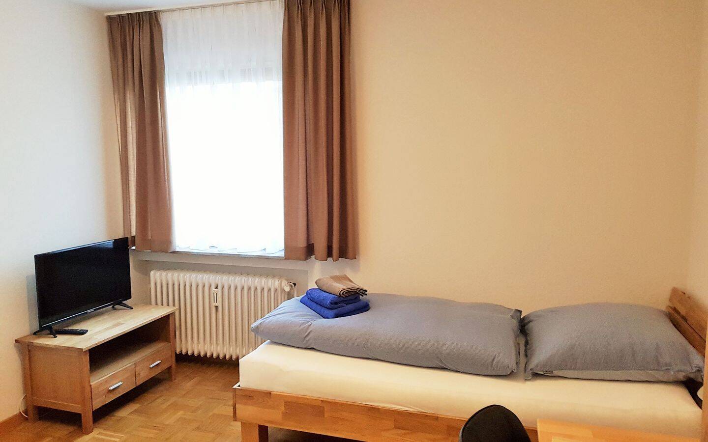 möbliertes WG Zimmer Filderstadt für Wohnen auf Zeit, 70794 Filderstadt