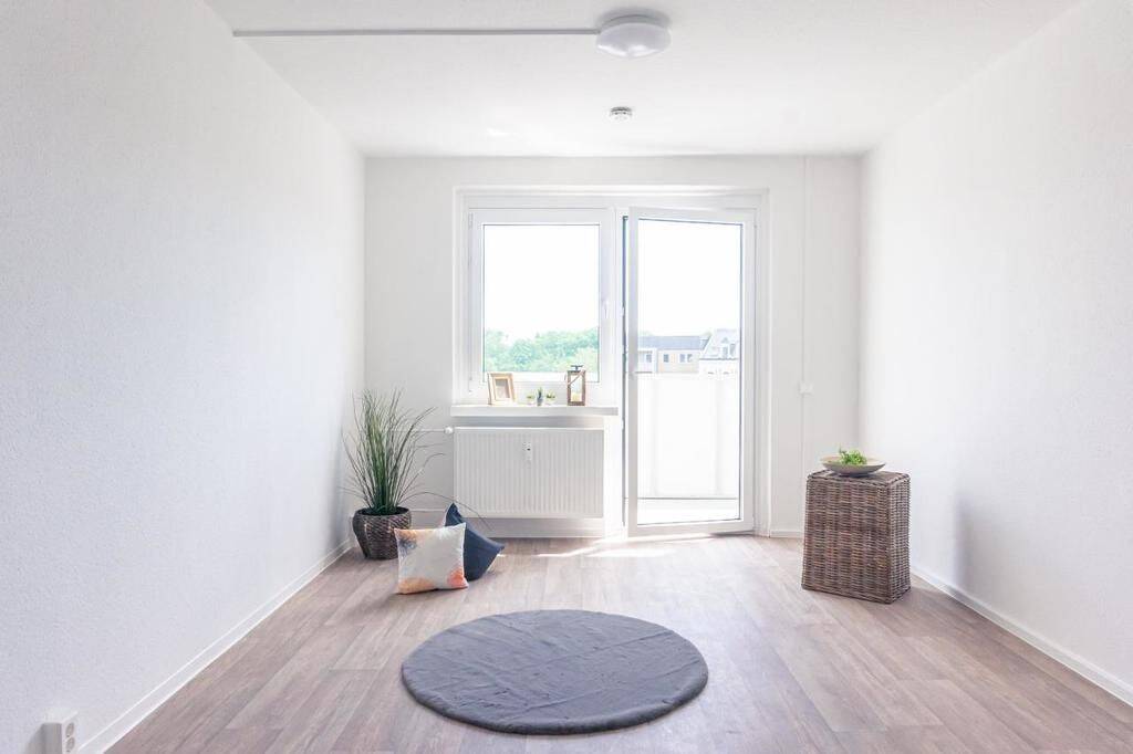 4-Raum-Wohnung und den Spielplatz in der Umgebung, 9122 Chemnitz (Hutholz Markersdorf Morgenleite Stelzendorf)