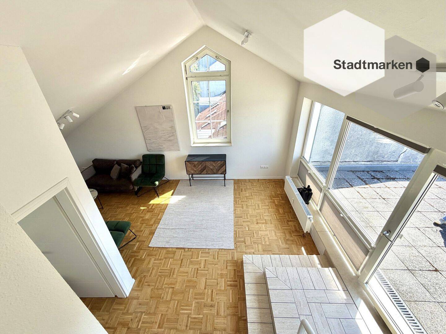 Hochwertig möblierte Maisonette mit großzügiger Dachterrasse & moderner Ausstattung, 52072 Aachen