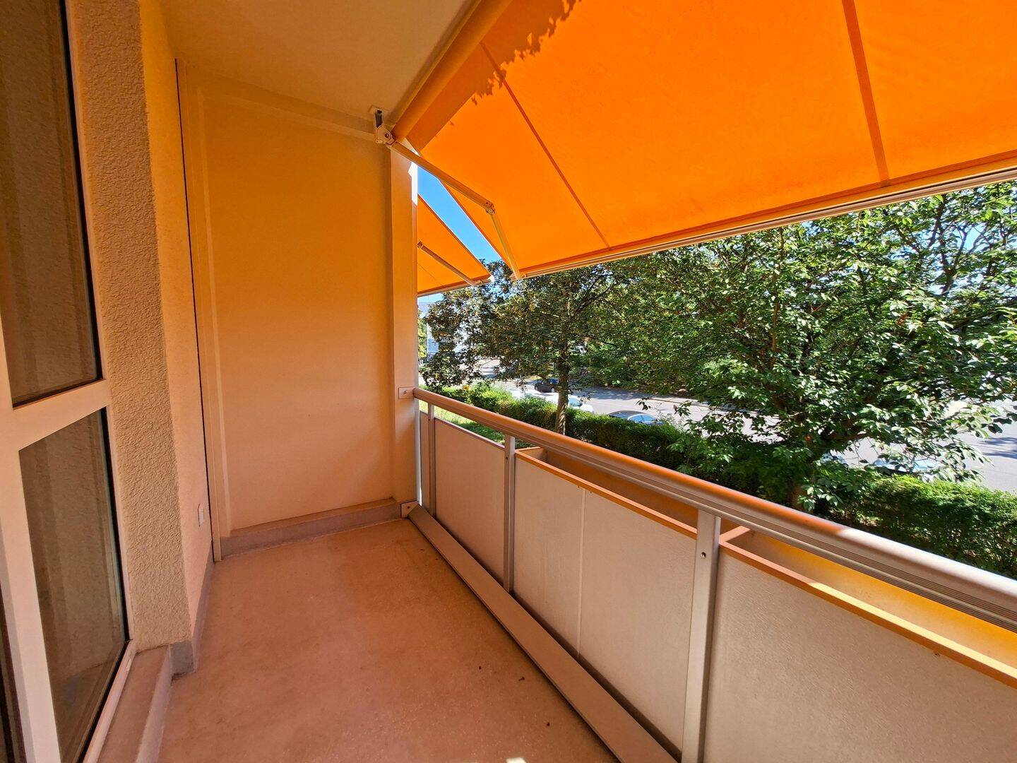 3-Raumwohnung mit Dusche, 9119 Chemnitz (Helbersdorf Kapellenberg Kappel Zentrum)