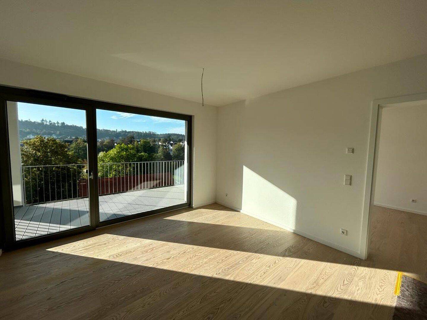 Top moderne, neuwertige 2 ZiKüche/Bad/ großer Balkon – Königsbergerstraße 1b, 65307 Bad Schwalbach