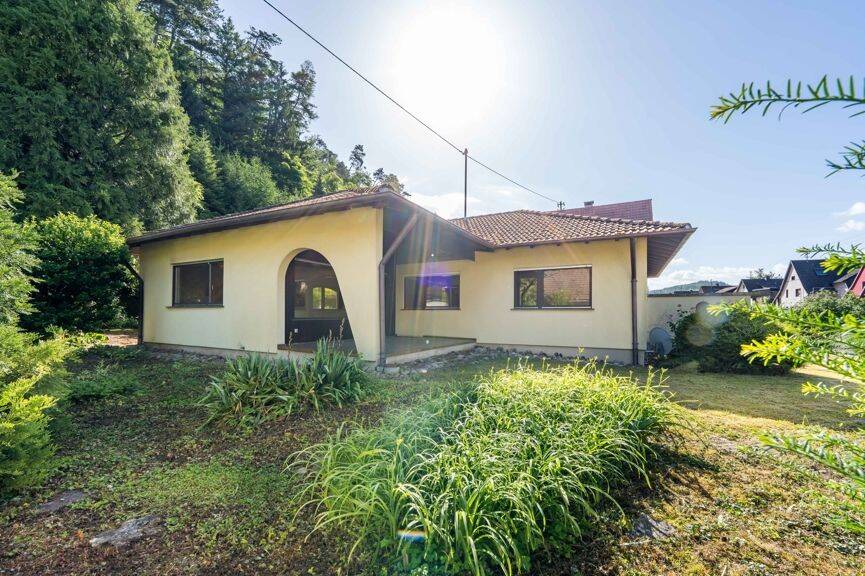 Wo der Wald beginnt und das Familienleben zuhause ist | Bungalow mit großem Grundstück, 79664 Wehr
