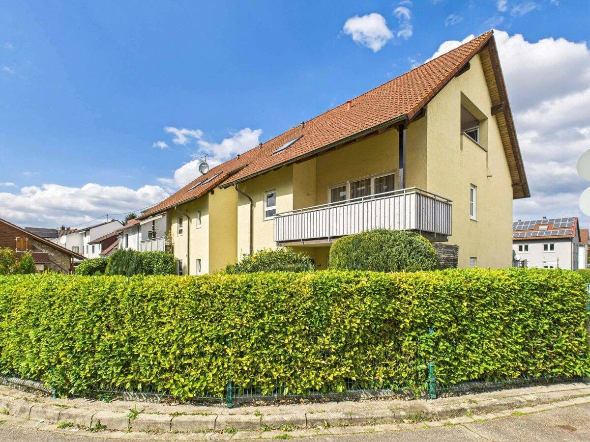 Gepflegte 3-Zimmer Wohnung in ruhiger Gegend, 75015 Bretten