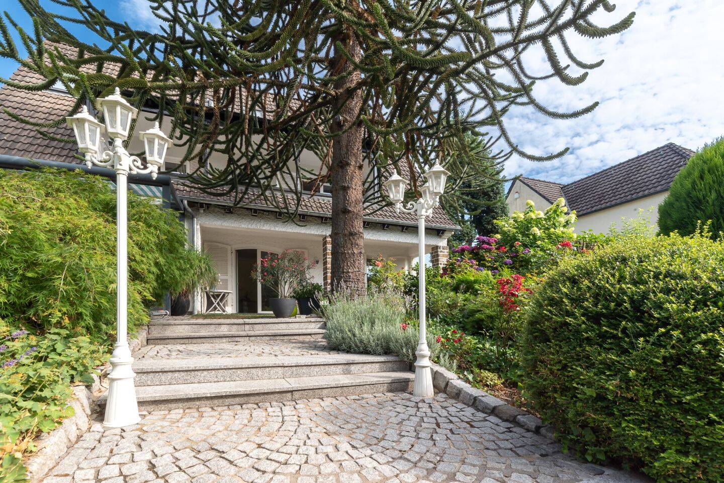 Red-Carpet-Flair in Heisinger Bestlage, 45259 Essen (Heisingen)