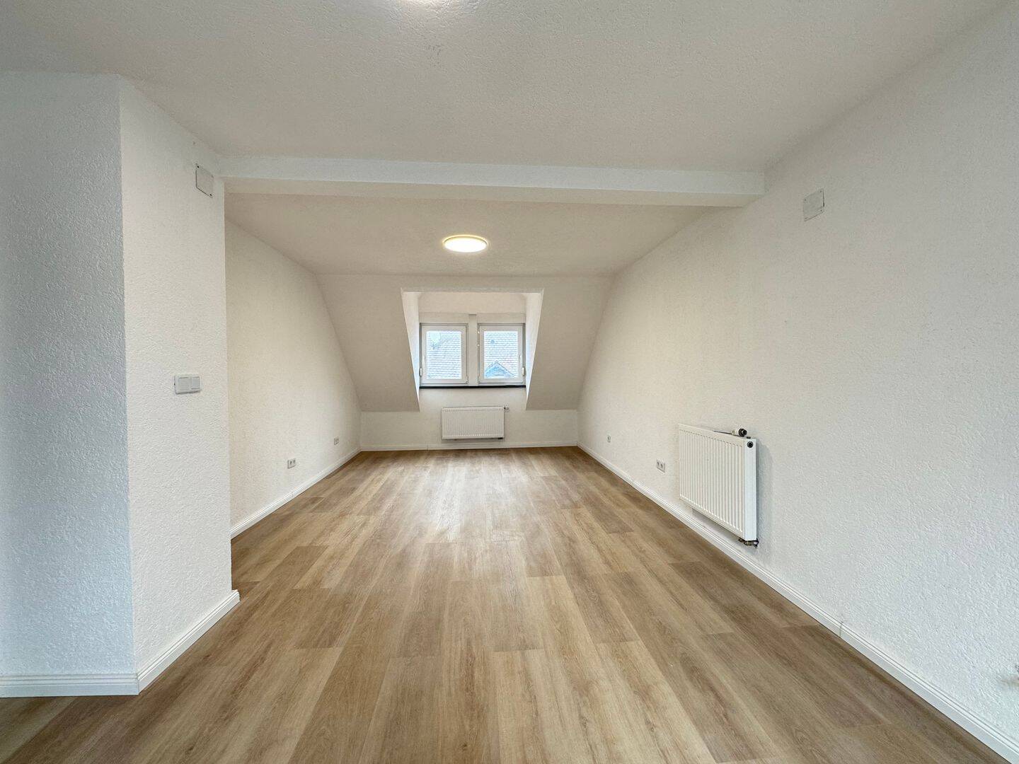 Moderne Wohnung in Bretten – Erstbezug nach Kernsanierung, 75015 Bretten