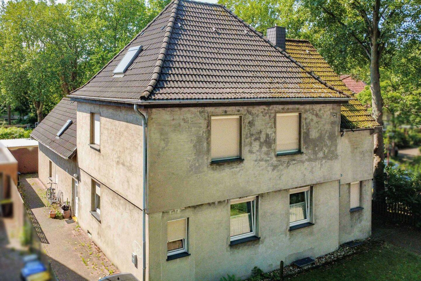 Doppelhaushälfte mit Potenzial – Handwerkertraum in beliebter Wohnlage auf 414 qm Grundstück, 59192 Bergkamen