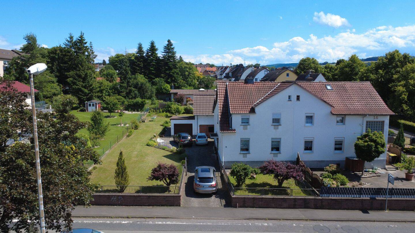 Charmantes Reihenendhaus mit Anbau & Entwicklungspotenzial im familienfreundlichen Lohfelden, 34253 Lohfelden