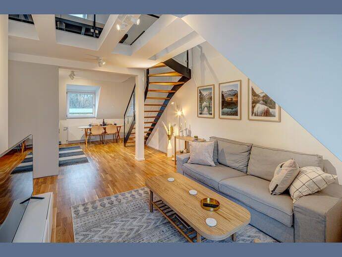 Möbliert: Wunderschöne Maisonettewohnung mit moderner Küche, 81541 München (Au-Haidhausen Obergiesing Ramersdorf-Perlach)
