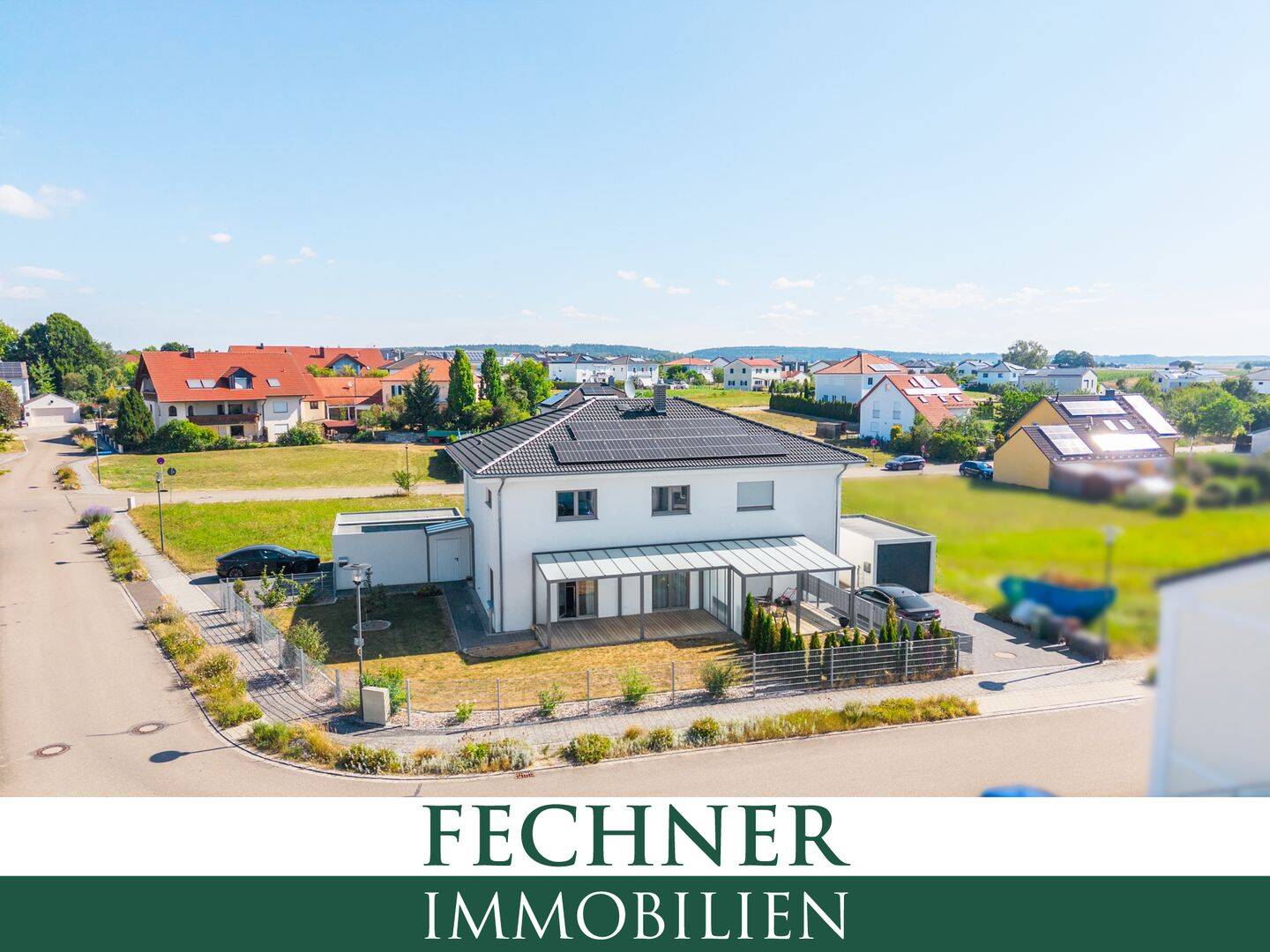 Ein gesamtes Doppelhaus – KfW-Effizienzhaus 40+ mit Photovoltaik, E3DC Hauskraftwerk – drei Garagen!, 85117 Eitensheim
