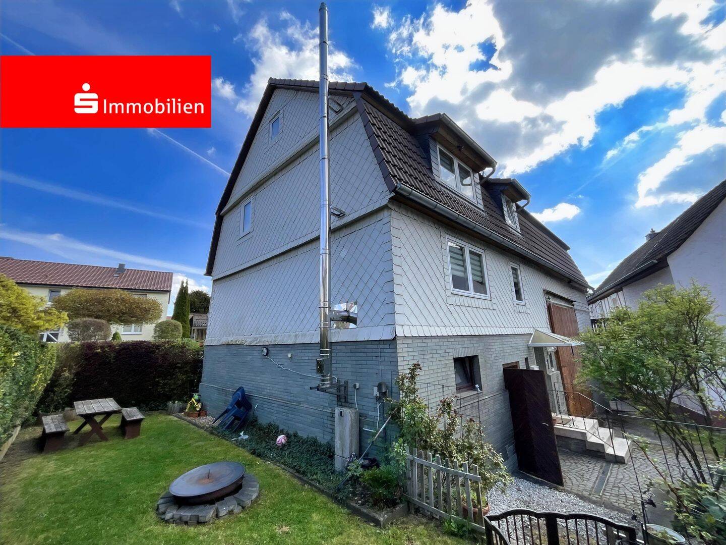 Gemütliches Einfamilienhaus in Stadtallendorf mit Kaminofen, Garage und Garten, 35260 Stadtallendorf