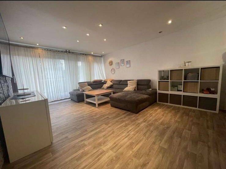 Moderne 3-Zimmer Wohnung mit großem Garten in Rüsselsheim am Main, 65428 Rüsselsheim am Main