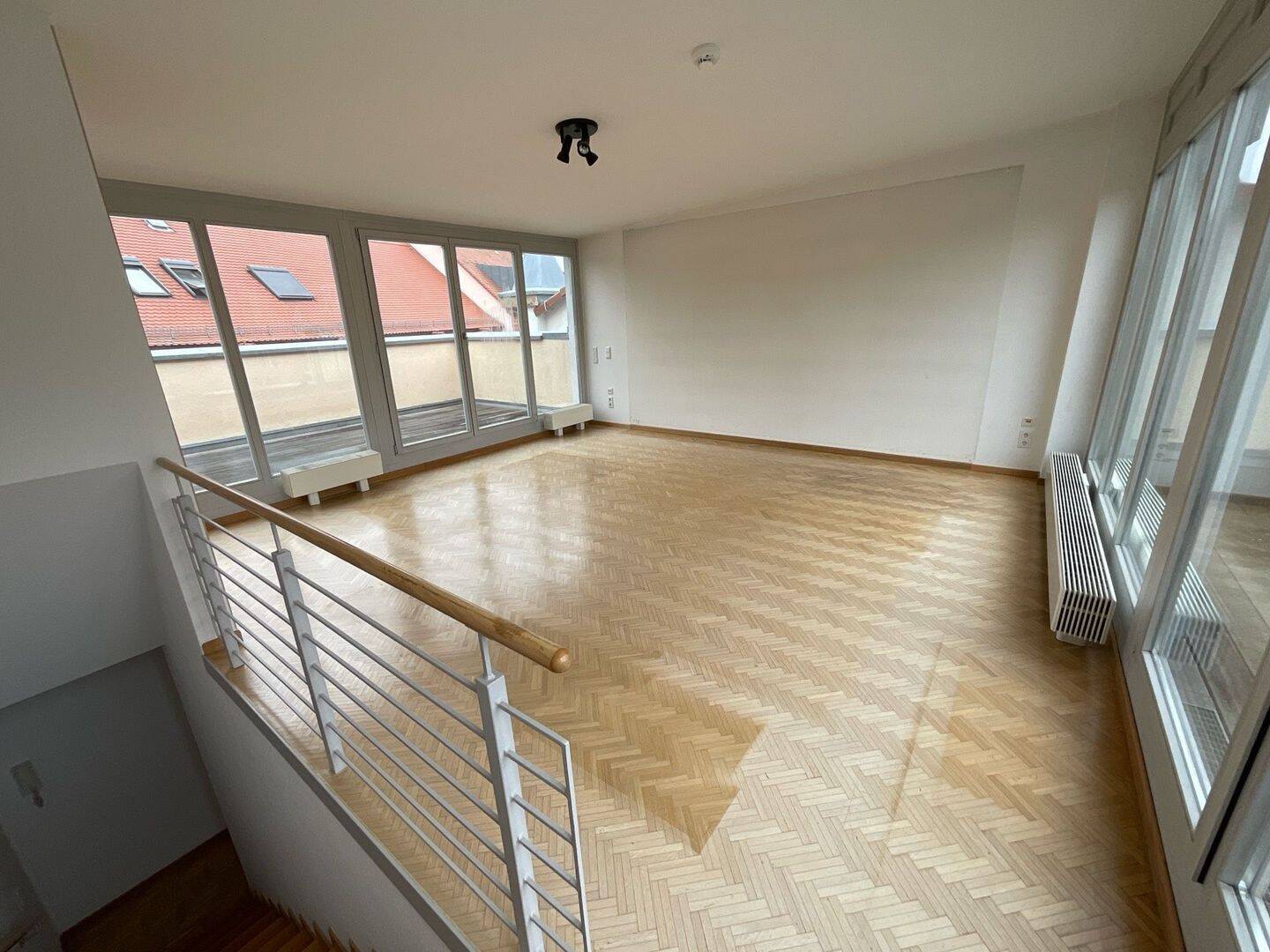 Perle in der Erfurter Altstadt: Reihenhaus mit Garage – 99084 Erfurt – Bild 1 von 9