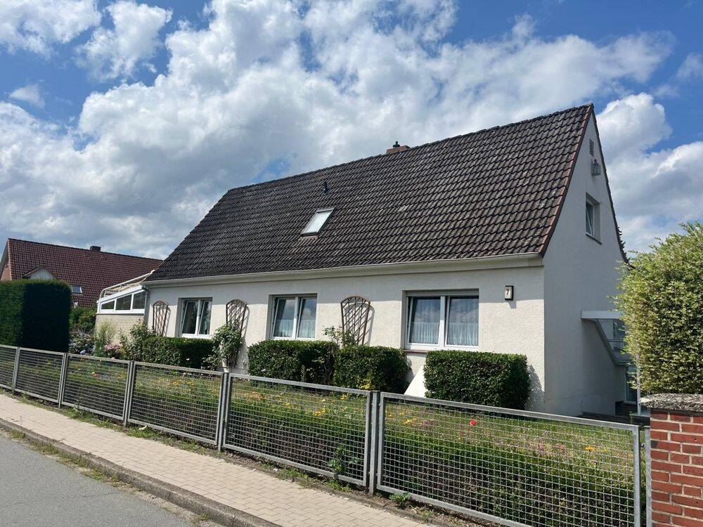 Einfamilienhaus mit Potenzial, 21365 Adendorf