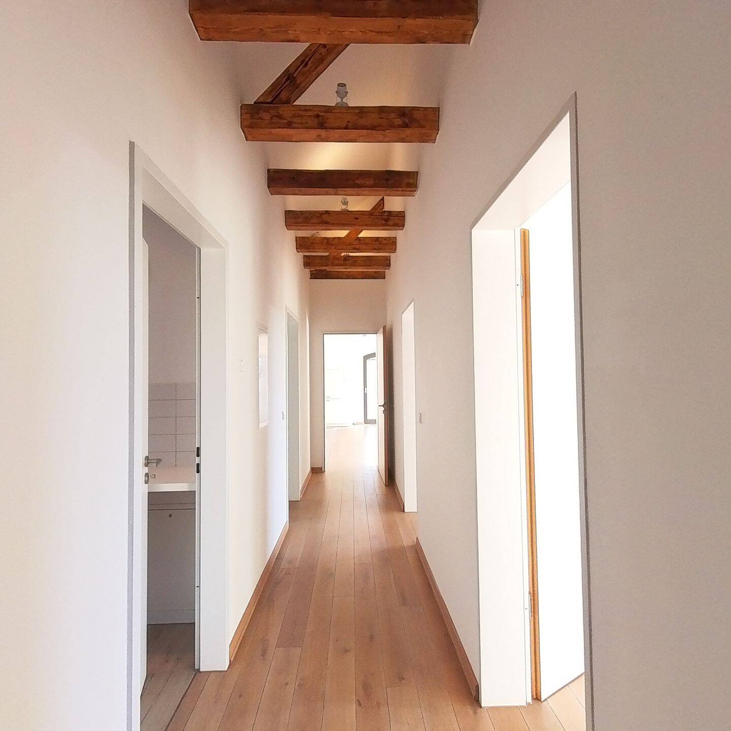 Barrierefreie, elegante Eigentumswohnung: Ihr moderner Wohntraum auf 131 m²., 37269 Eschwege