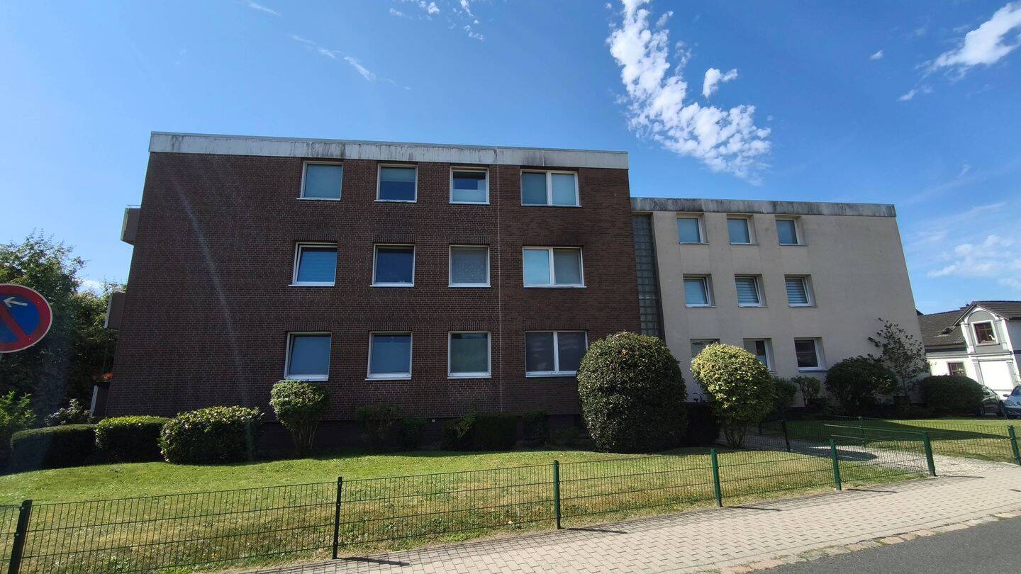 Geräumige 2-Zimmer-Wohnung im Staffelgeschoss mit großzügigem Grundriss in Uetersen, 25436 Uetersen