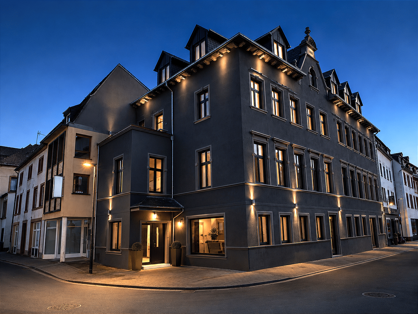 Möbliertes Appartement / Dusche / Fußbodenheizung / ohne Balkon