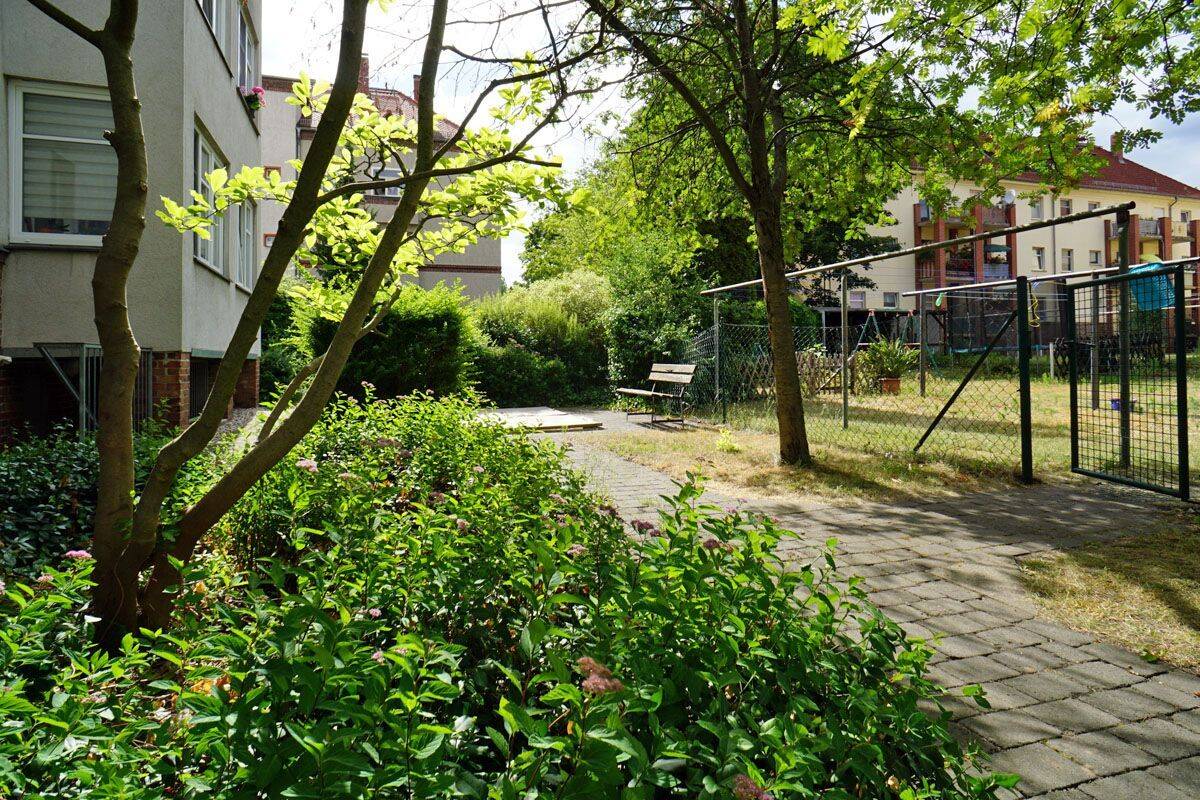 Kaditz: Hochparterre + Wintergarten + EBK mgl.*, 1139 Dresden (Kaditz Mickten Pieschen-Süd Trachau)