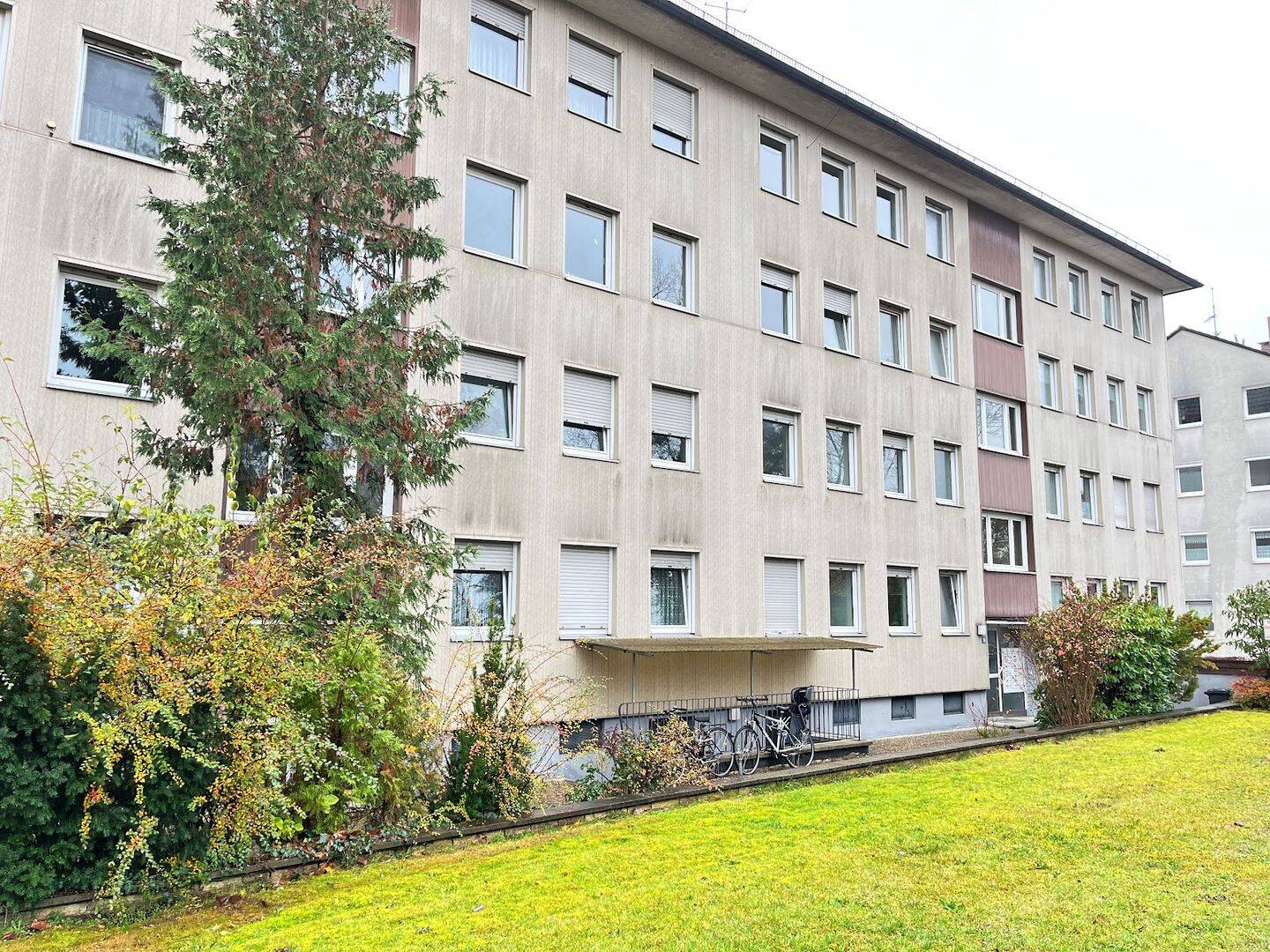 Gut geschnittene 2-Zimmer-Wohnung in Behringersdorf, 90571 Schwaig b. Nürnberg