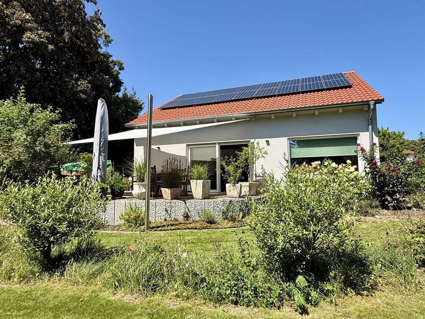 Wennigsen: Wohnhaus (KfW40plus) mit Carport, 30974 Wennigsen (Deister)