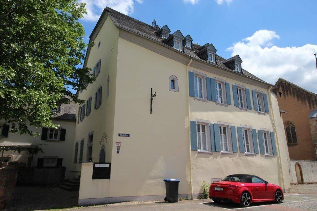 Trier Pfalzel: WG-geeignete 5-ZKB-Maisonettewhg. mit EBK ab 01.09. frei, 54293 Trier