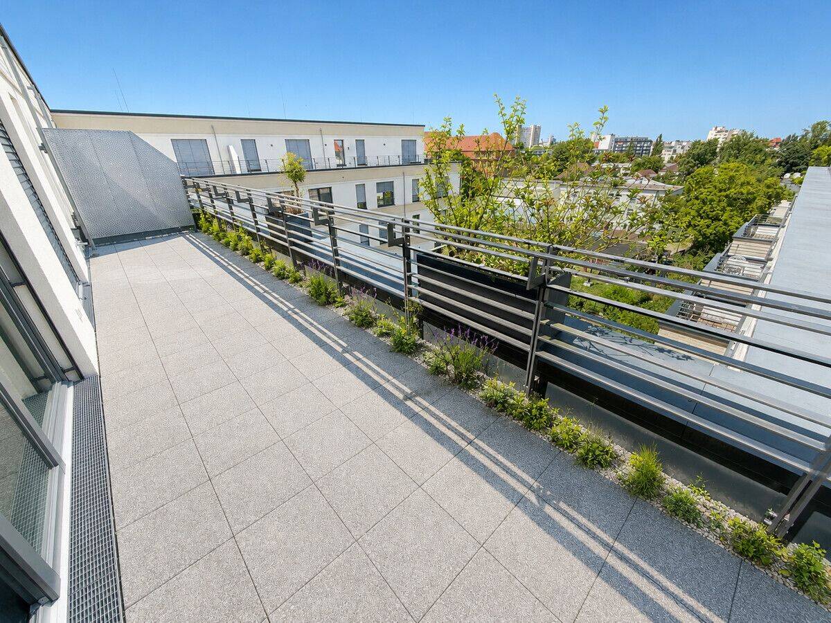 Wilmersdorf: Brandenburgische Str – LUXUS 2-Zi-DG – 80 m² + RIESEN TERRASSE + 2 Bäder – ab 01.09.26, 10707 Berlin (Charlottenburg-Wilmersdorf Charlottenburg Wilmersdorf)