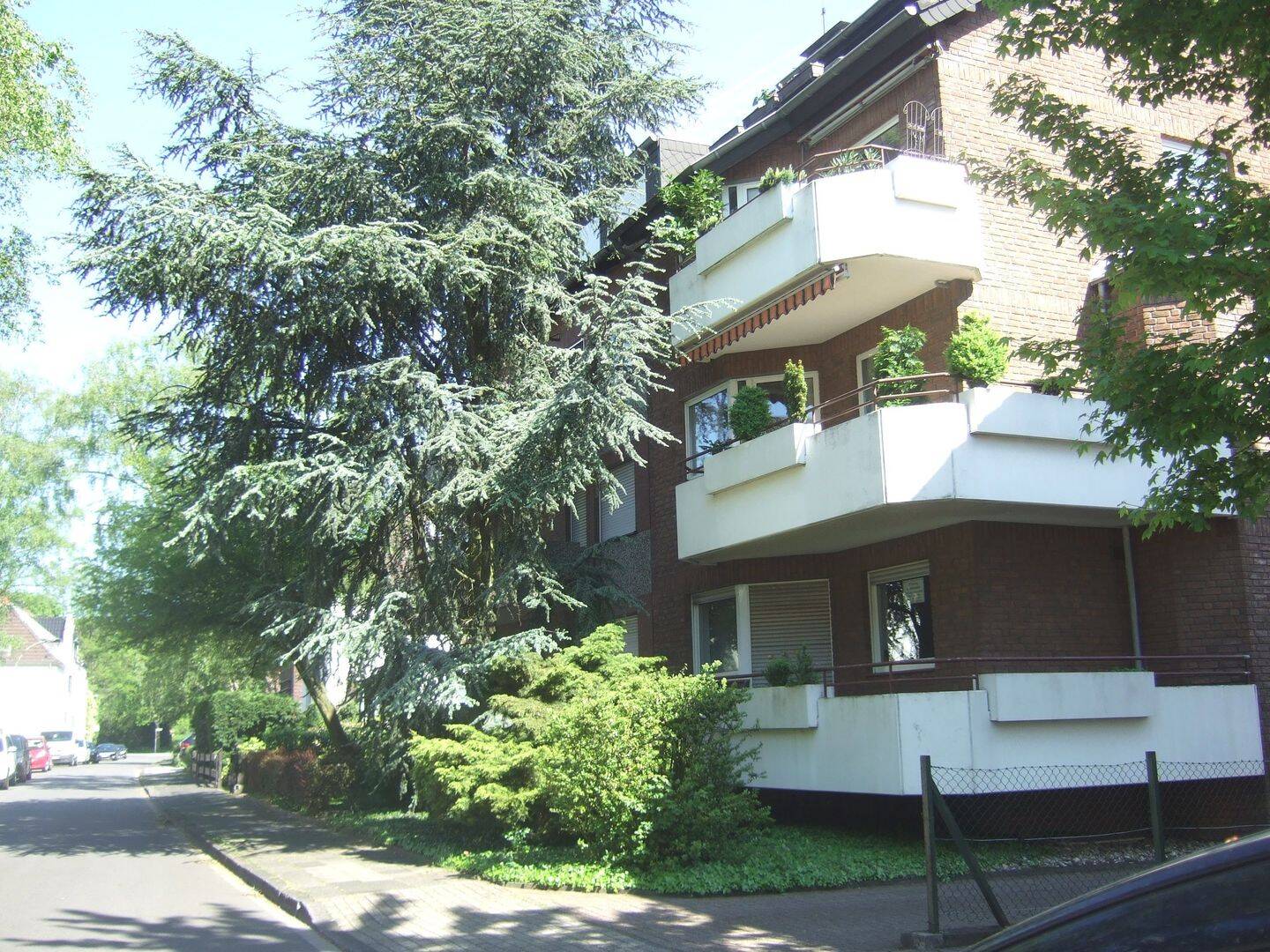 Homberg/Gemühtliches Domizil/ 2 Zimmer-Dachgeschoß in ruhiger Lage, 47198 Duisburg (Alt-Homberg Hochheide)