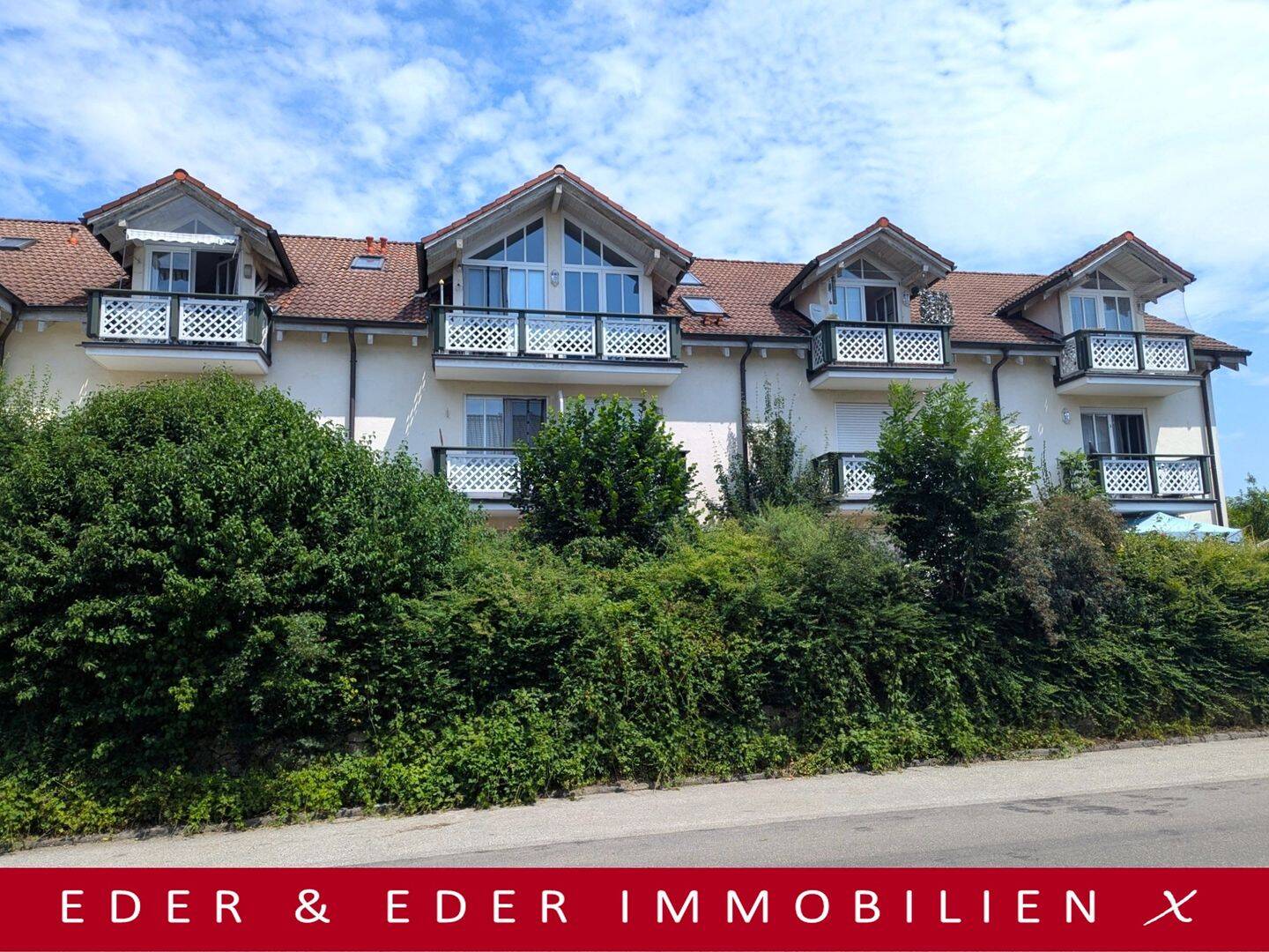 Gemütliche, gepflegte 3-Zimmer-Dachgeschosswohnung mit Südbalkon im beliebten Reitmehring!, 83512 Wasserburg a. Inn
