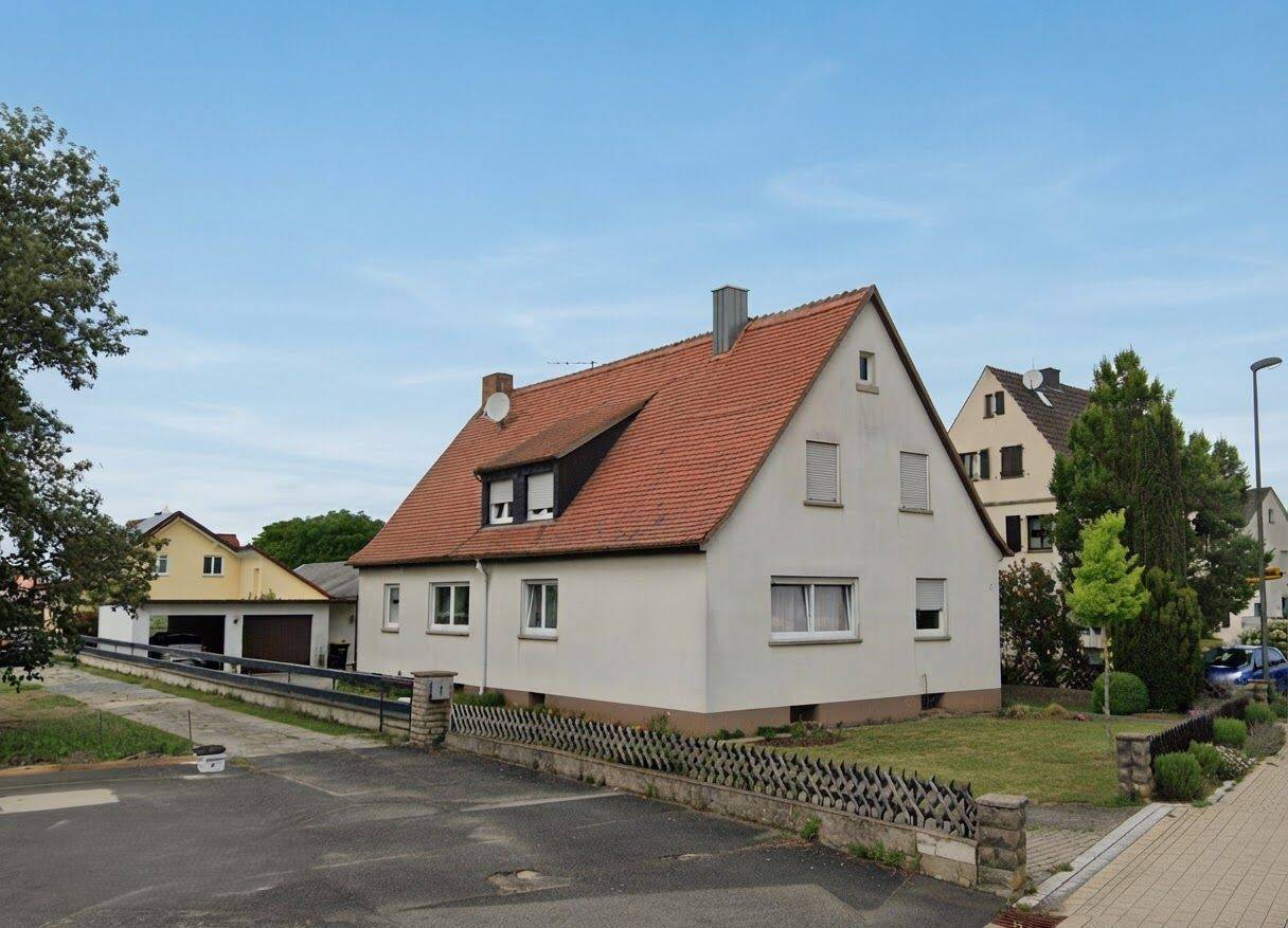 Gediegenes Einfamilienhaus mit Einliegerwohnung in Kolitzheim, 97509 Kolitzheim