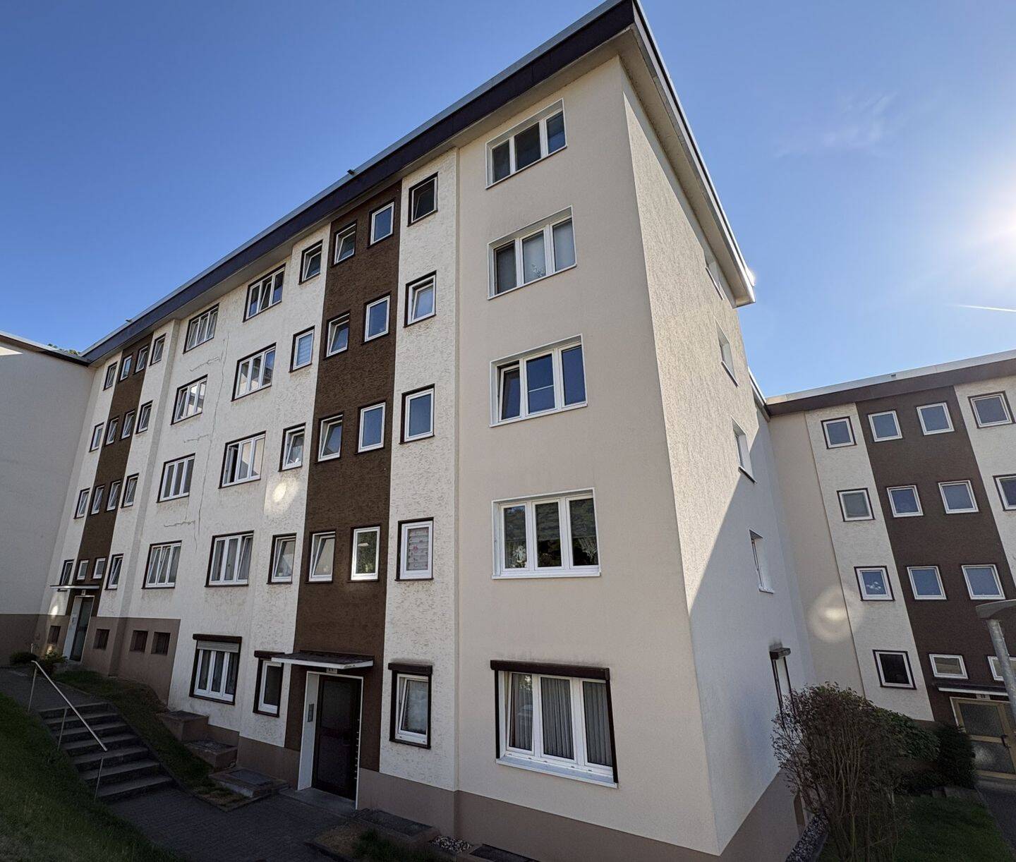 2-ZIMMER-WOHNUNG MIT LOGGIA – IN PARKÄHNLICHER LAGE IN LANGERFELD, GARAGE OPTIONAL, 42389 Wuppertal (Langerfeld)