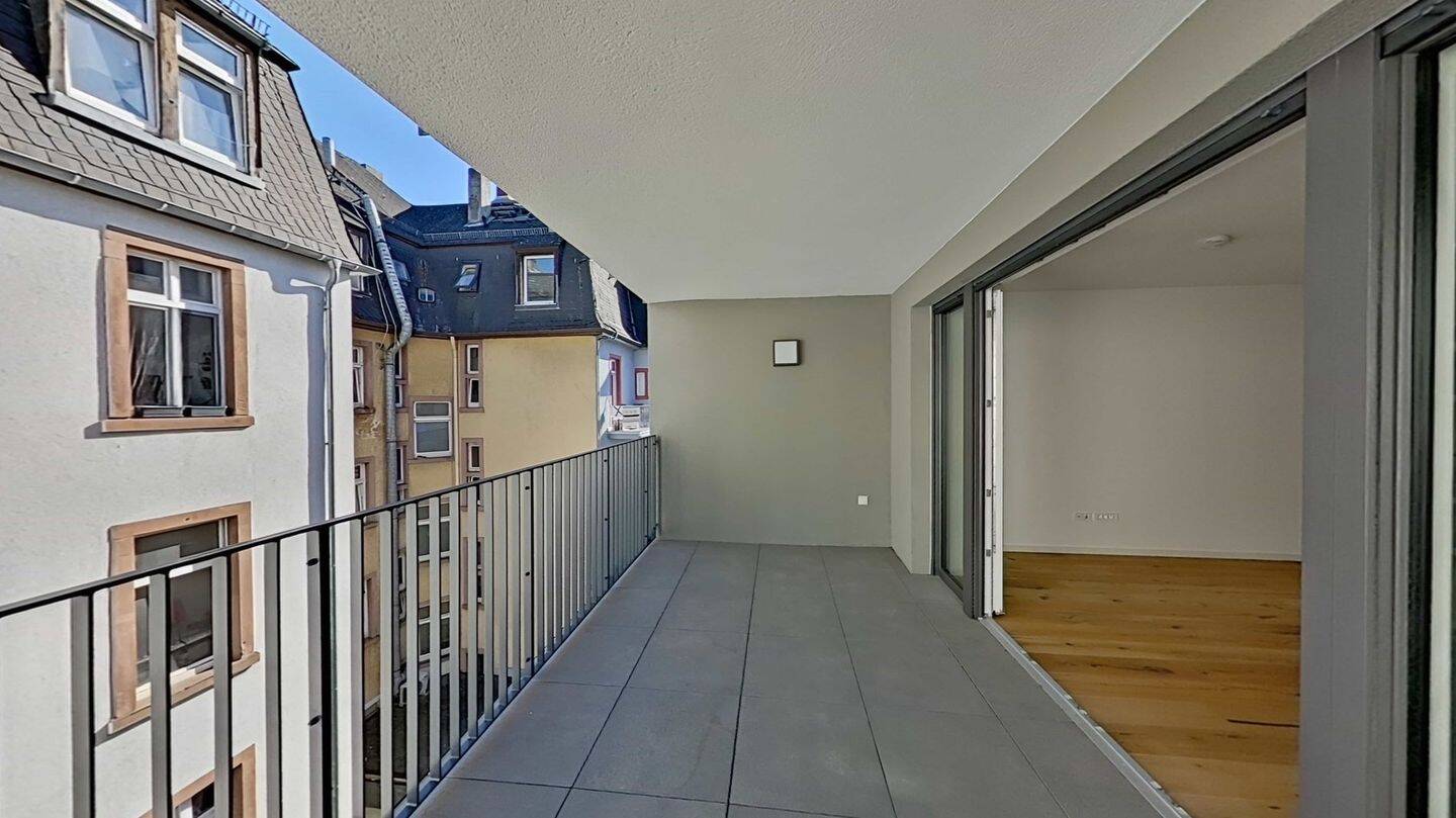 Eine Einzimmerwohnung mit zwölf Quadratmetern Loggia, 60327 Frankfurt am Main (Gallus Gutleutviertel Westend-Süd)