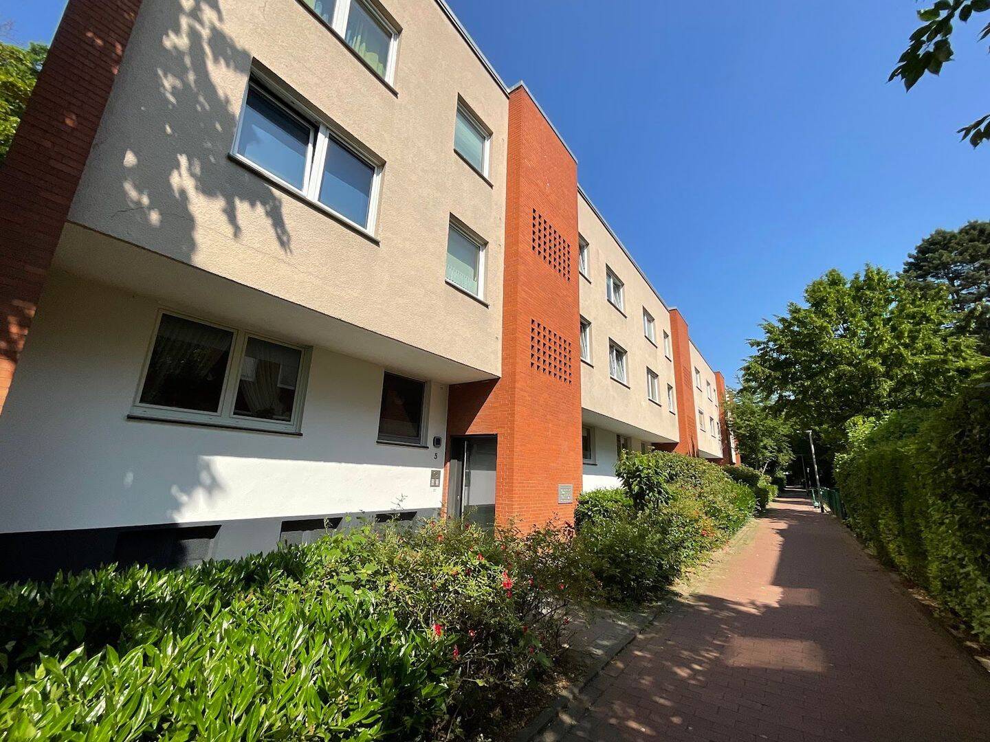 frisch modernisierte und gemütliche 3-Zimmerwohnung mit Balkon in Hannover – Davenstedt, 30455 Hannover