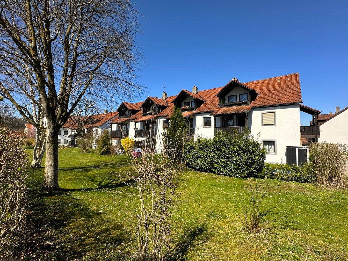 Schöne, helle 2 Zimmer Eigentumswohnung, 83308 Trostberg