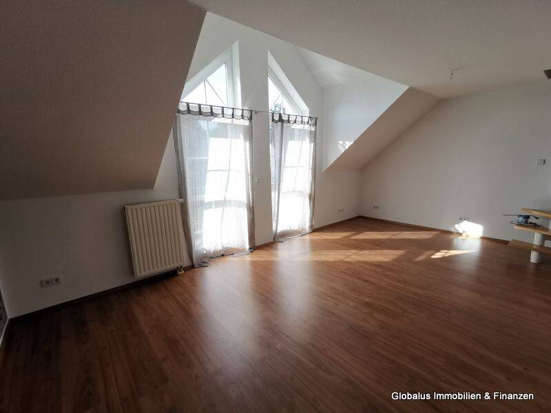 Zweiraum Maisonette Dachgeschosswohnung mit Balkon, 8547 Plauen